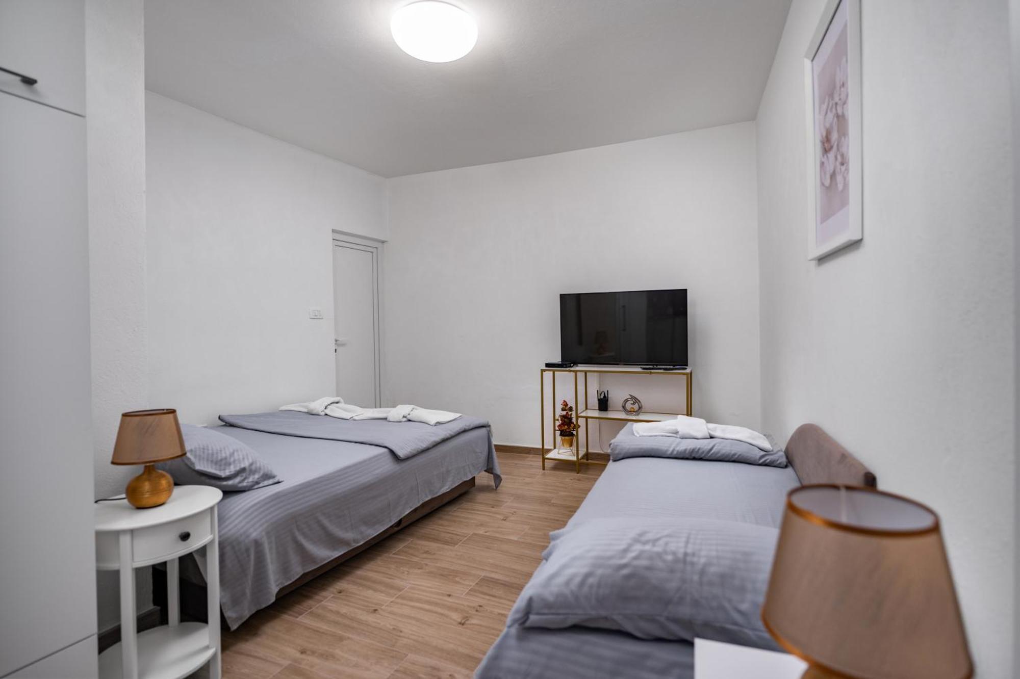 Apartmani Kaan Podgorica Exterior foto
