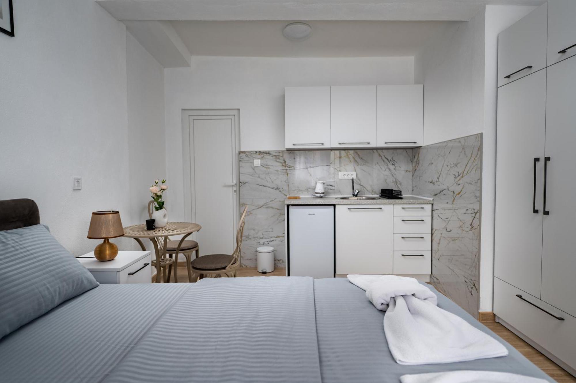 Apartmani Kaan Podgorica Exterior foto